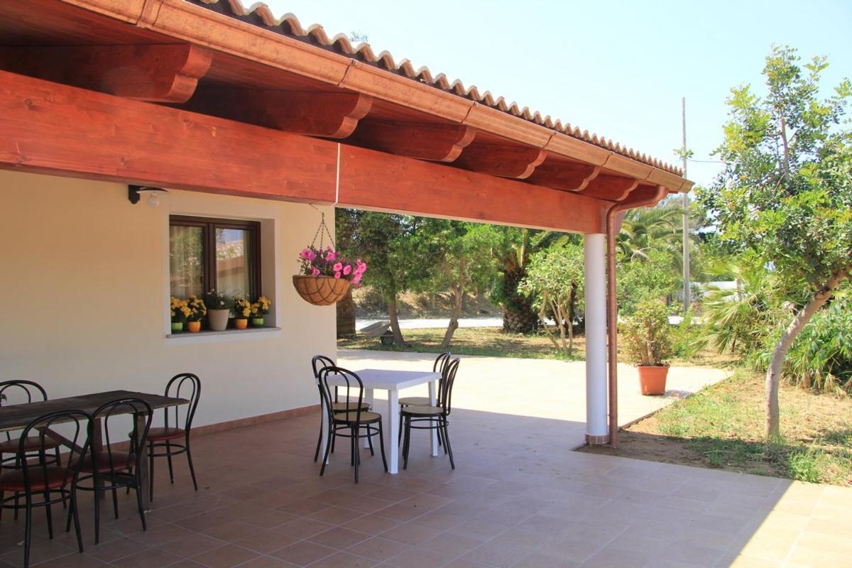 Agliado Villa Platamona Exteriör bild